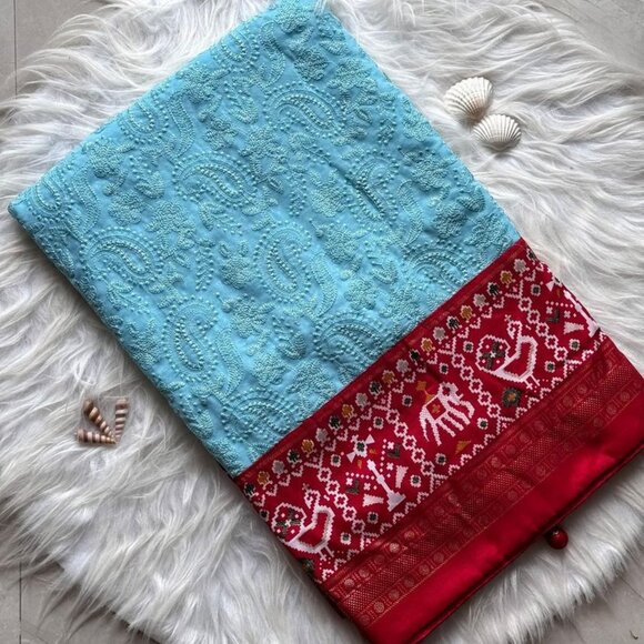 chikankari lucknow embroidered-saree - Picture 12 of 16